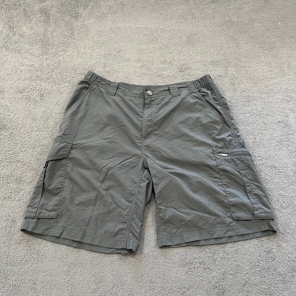 Columbia Gray Omni Shade Outdoor Cargo Hiking Shorts Lightweight Mens Size 34x10